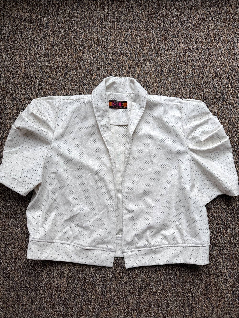 NWOT Isle by Melis Kozan White Perforated Cropped Puff Sleeve Jacket - Medium